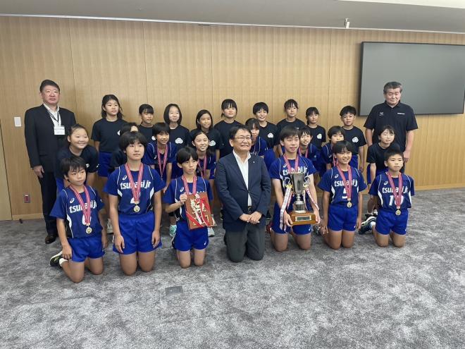 第43回全日本バレーボール小学生大会全国大会出場表敬訪問