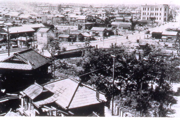 復興途上の本町通り