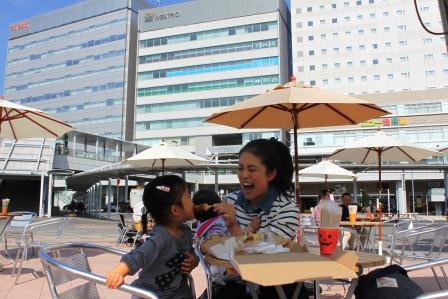 201510西口マルシェふれあい3