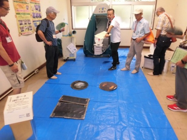 マンホールトイレ