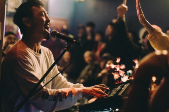 シンガーソングライター