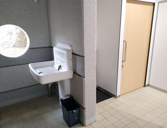 中央広場女性用トイレ2
