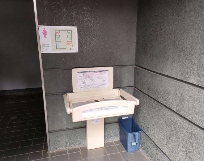 モンキーゾーン女性トイレ1