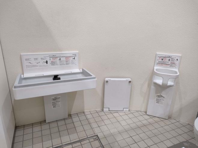 展望デッキ女性トイレ2